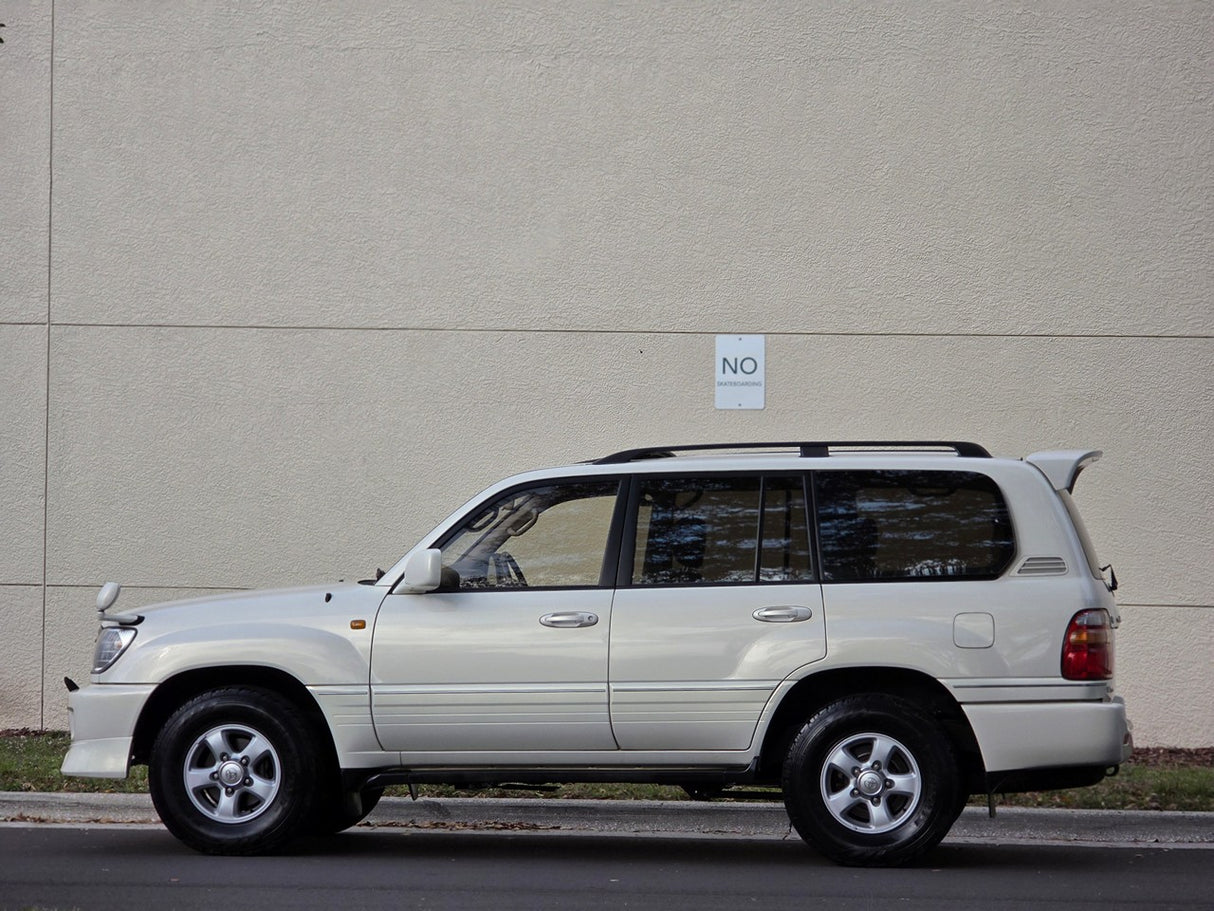 2000 Toyota Land Cruiser VX Limited G Selection 4WD Low Mileage Clean Title - Roam Overland Outfitters