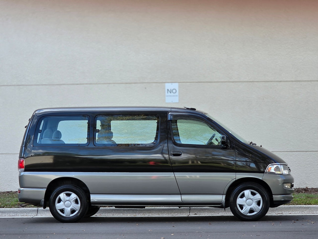 1998 Toyota Hiace Regius 1KZ-TE Turbo Diesel Low Mileage Clean Title - Roam Overland Outfitters