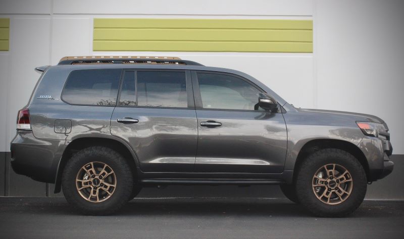 Westcott Designs Preload Collar Lift Kit | Land Cruiser 200 Series 2008-2021 - Roam Overland Outfitters