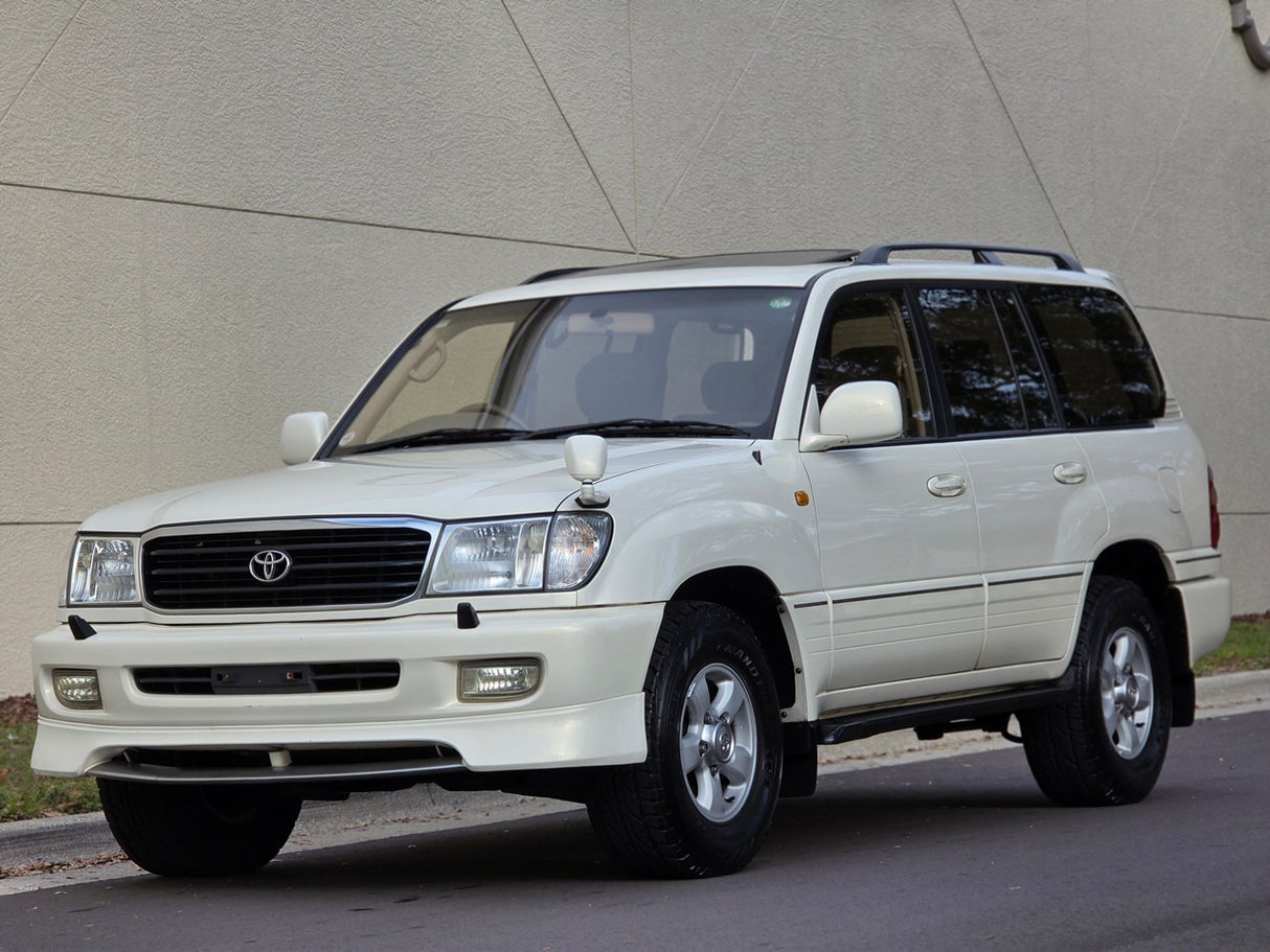 2000 Toyota Land Cruiser VX Limited G Selection 4WD Low Mileage Clean Title - Roam Overland Outfitters